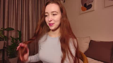 Lina online show from November 2025 10:45:02 PM