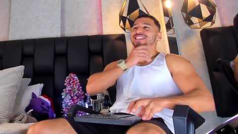 Arthur online show from December 2024 10:38:02 PM