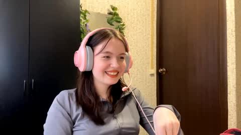 Mary online show from May 2026 03:49:02 PM