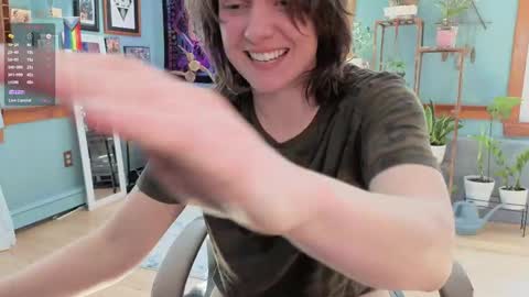 Snapshot of artiepaints chatting on February 2025 04:05:01 PM Artie Paints online show from February 2025 04:05:01 PM