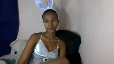 Snapshot of artsloveyou chatting on July 2026 03:57:02 AM artsloveyou online show from July 2026 03:57:02 AM