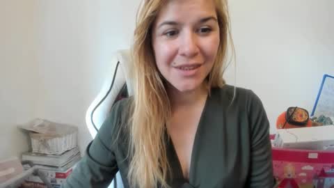 MIA online show from November 2025 11:45:01 AM