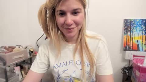 MIA online show from November 2025 11:48:01 PM