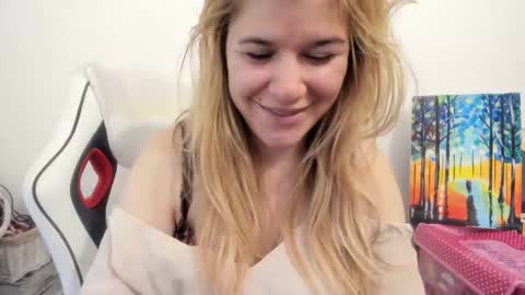 MIA online show from November 2025 08:58:02 AM