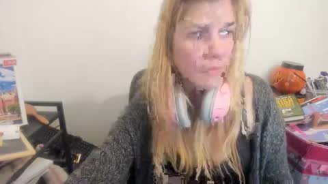 MIA online show from April 2026 10:35:02 PM