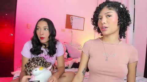 Ariana and Kelsieh online show from January 2026 02:03:01 AM