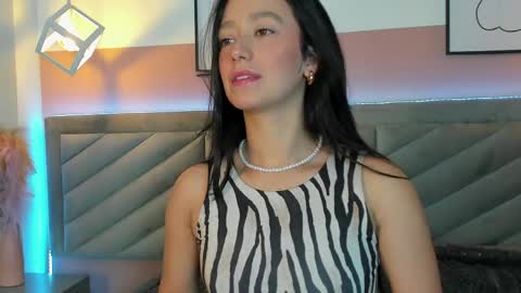 ARY THOMPSON online show from April 2026 01:42:02 PM