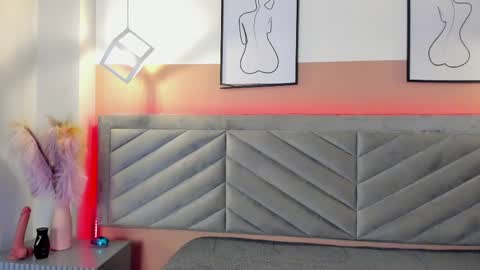 ARY THOMPSON online show from April 2026 12:13:01 PM