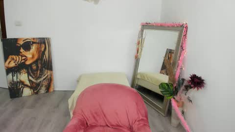 Snapshot of arya_lexa chatting on November 2025 07:02:02 PM Arya online show from November 2025 07:02:02 PM