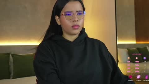 Snapshot of arya_ruiz chatting on December 2025 12:43:02 PM Arya online show from December 2025 12:43:02 PM