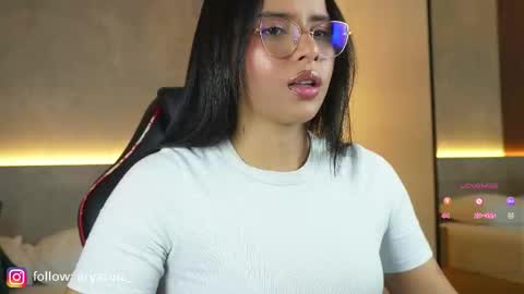 Snapshot of arya_ruiz chatting on January 2026 05:27:02 PM Arya online show from January 2026 05:27:02 PM