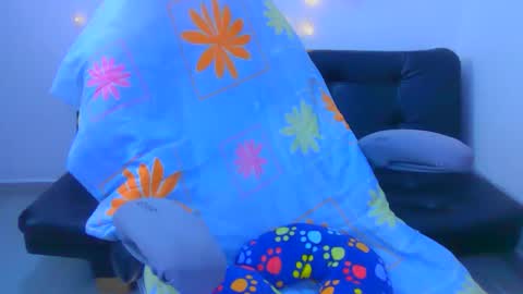 asa akiraaax online show from December 2025 02:32:02 PM