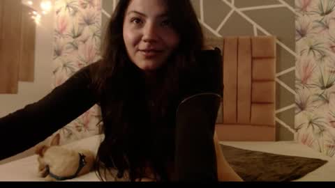 Saray online show from November 2025 05:47:02 PM