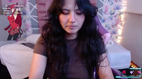 Saray online show from November 2025 08:30:02 PM