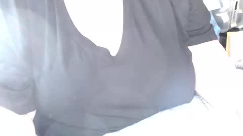 Snapshot of asecretyoumustkeep chatting on November 2025 02:21:01 PM a secret you must keep online show from November 2025 02:21:01 PM