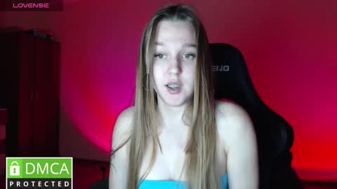 Kristi your good friend with benefits online show from November 2025 04:51:01 PM