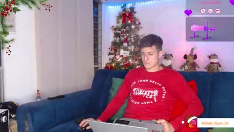 Ashley And Ryan  online show from December 2025 11:32:02 PM