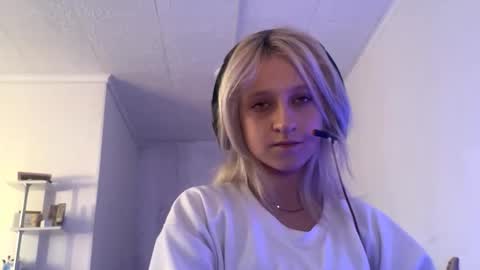 Snapshot of ashelyparcell chatting on December 2025 07:36:01 AM July online show from December 2025 07:36:01 AM