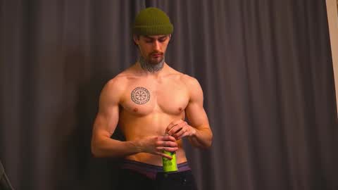 Jerk Machine online show from January 2026 11:58:01 AM