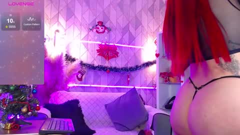 Ashey online show from January 2025 10:26:02 AM