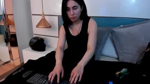 Ashkoreh online show from July 2026 08:44:02 PM