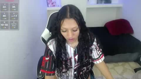 Snapshot of ashley17_ chatting on December 2025 02:08:02 AM ashley17_ online show from December 2025 02:08:02 AM