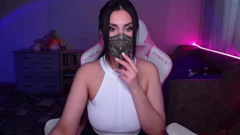   Yasmina   online show from February 2025 05:08:01 AM