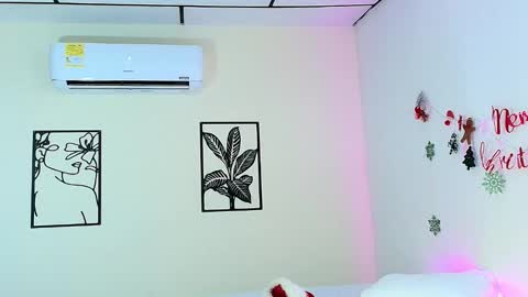 Ashley online show from December 2025 11:58:02 AM