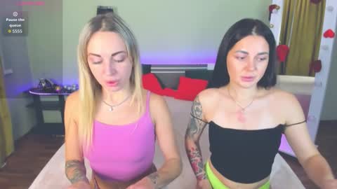 Snapshot of ashley_crashly chatting on November 2025 09:52:01 AM Alina online show from November 2025 09:52:01 AM