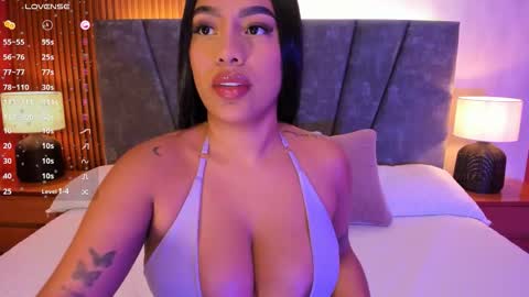 Sara Smith online show from September 2025 07:36:02 PM