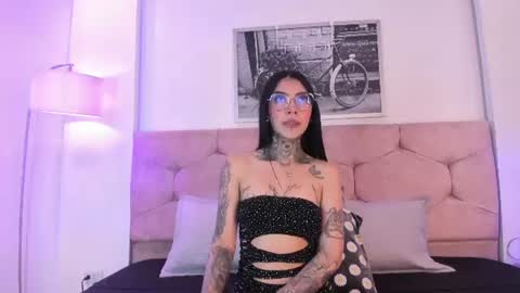 ashley_white07 online show from July 2026 11:38:02 AM