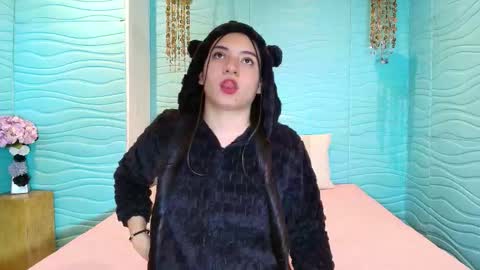 ASHLEY  online show from March 2026 12:44:02 PM