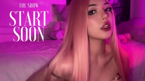 Ashlee Boox   online show from July 2026 03:10:01 PM
