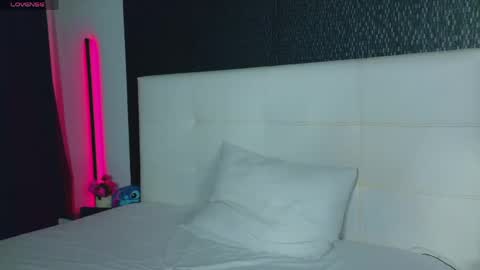 Snapshot of ashleyetthen chatting on May 2026 05:08:02 PM AshleyEtthen online show from May 2026 05:08:02 PM