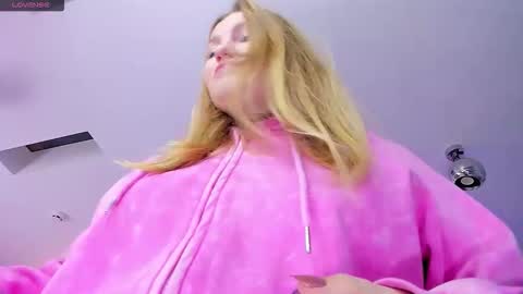 AshleyJonse online show from December 2025 06:08:02 AM