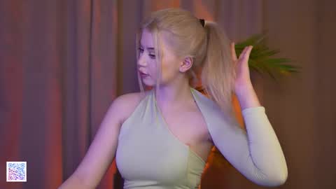 AshleyNiko online show from November 2025 03:45:01 PM