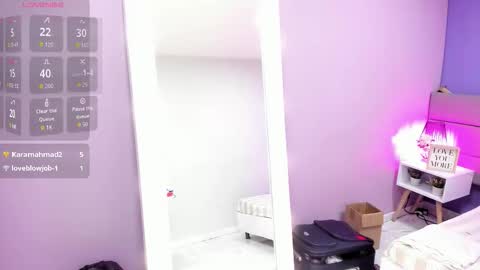 ashleyrobert_ online show from December 2025 08:35:01 PM