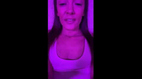 Snapshot of ashleyshyne69 chatting on October 2025 04:50:01 PM Ashley online show from October 2025 04:50:01 PM