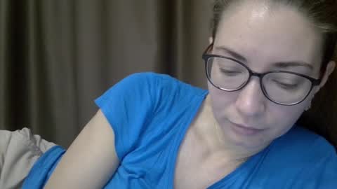 Ashley online show from November 2025 05:50:02 AM