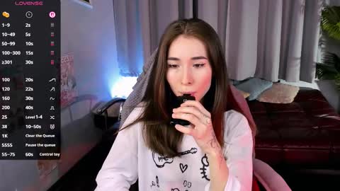 Ashley online show from December 2025 01:16:01 PM