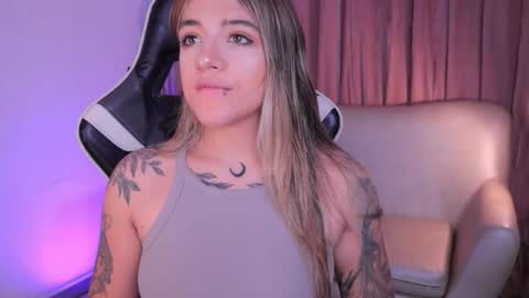 Ashley Lauren online show from November 2025 03:51:02 AM