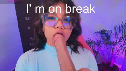 Snapshot of ashleyy18__ chatting on September 2025 10:22:01 PM Ashleyy18 online show from September 2025 10:22:01 PM