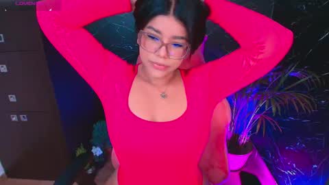 Snapshot of ashleyy18__ chatting on September 2025 01:02:02 PM Ashleyy18 online show from September 2025 01:02:02 PM