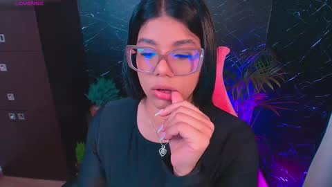 Snapshot of ashleyy18__ chatting on September 2025 11:09:02 PM Ashleyy18 online show from September 2025 11:09:02 PM