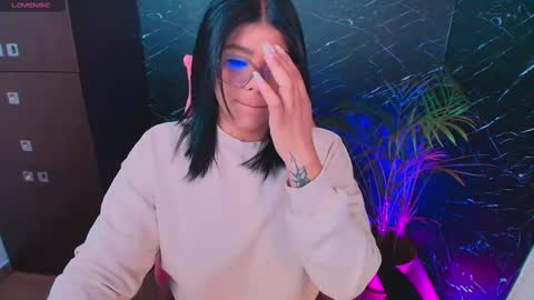 Snapshot of ashleyy18__ chatting on September 2025 09:53:01 PM Ashleyy18 online show from September 2025 09:53:01 PM