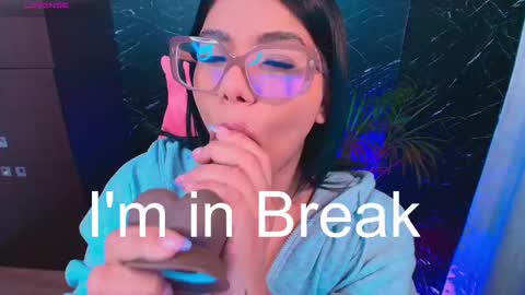 Snapshot of ashleyy18__ chatting on October 2025 10:22:01 PM Ashleyy18 online show from October 2025 10:22:01 PM