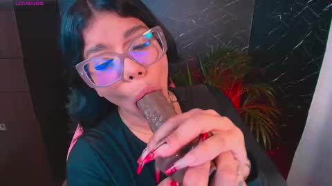 Snapshot of ashleyy18__ chatting on October 2025 12:33:01 AM Ashleyy18 online show from October 2025 12:33:01 AM