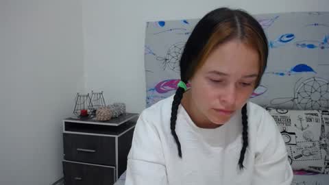 Snapshot of ashly_93 chatting on February 2025 08:46:01 PM engel online show from February 2025 08:46:01 PM