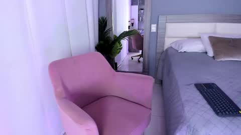 Ashly online show from October 2025 03:47:01 AM