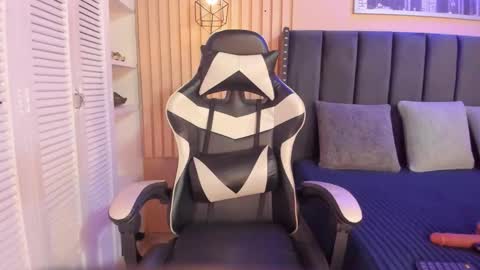 Snapshot of ashlye_miller_ chatting on November 2025 04:12:02 AM ashlye_miller_ online show from November 2025 04:12:02 AM